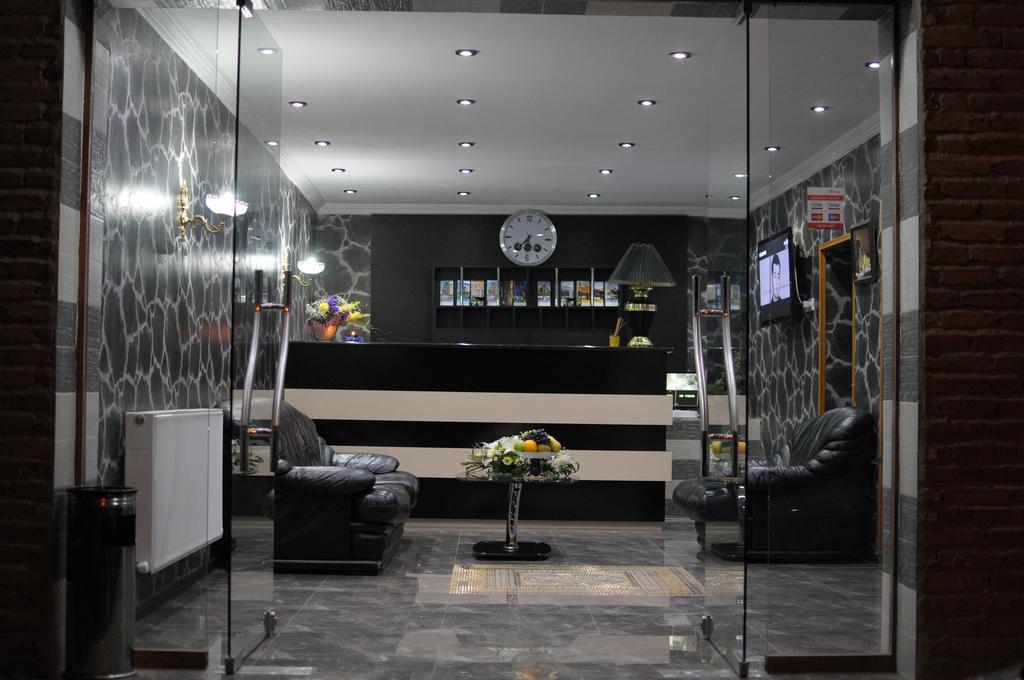 7 Baits Hotel Tbilissi Extérieur photo
